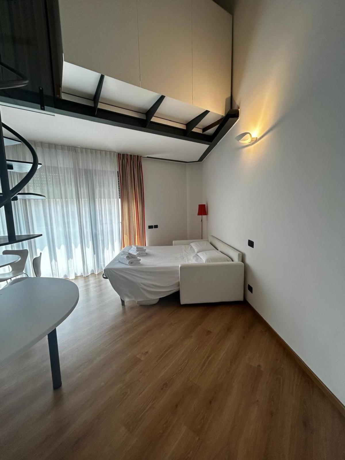 Bb Isola Apartahotel 2*