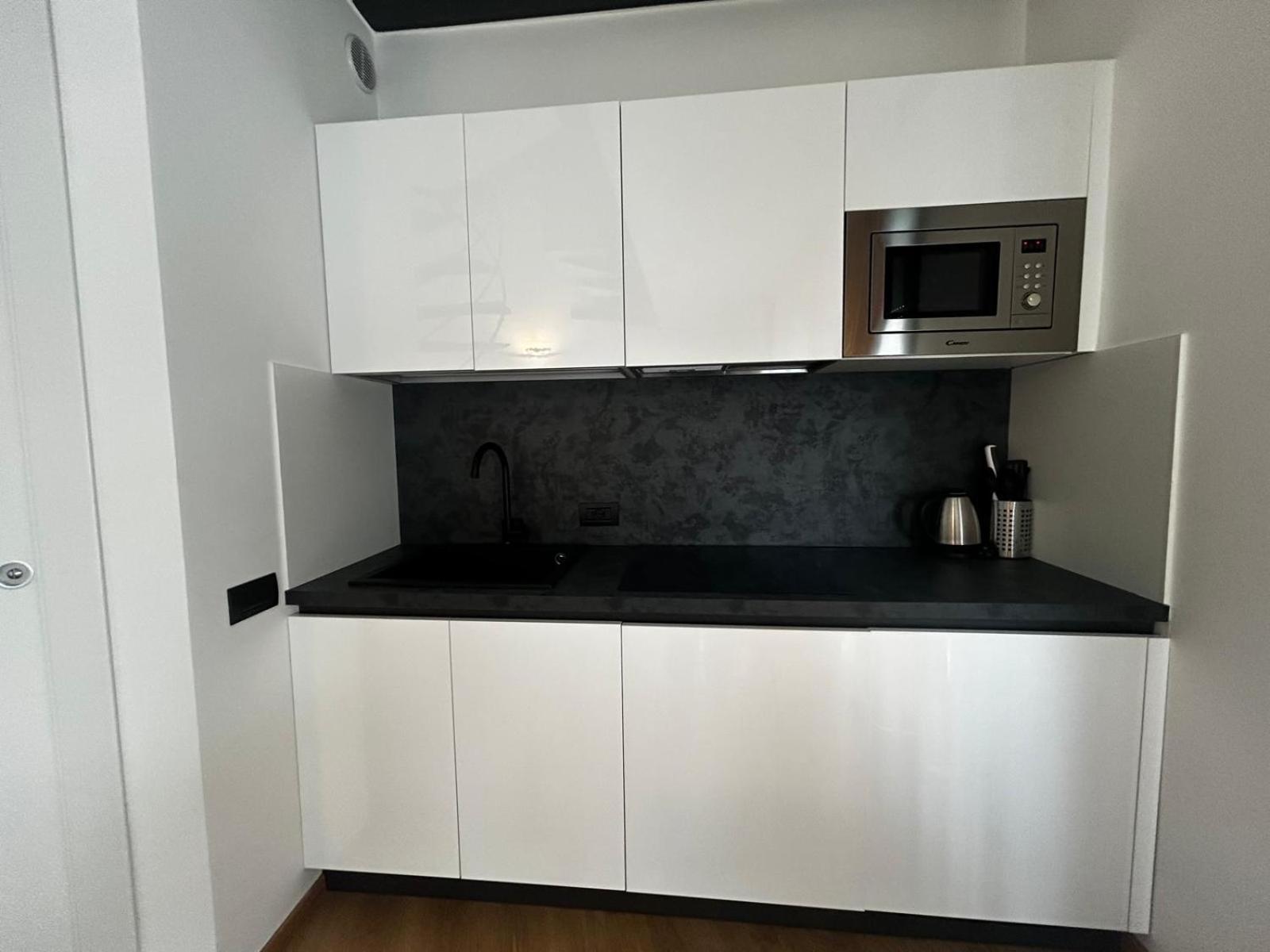Bb Isola 2* Milano
