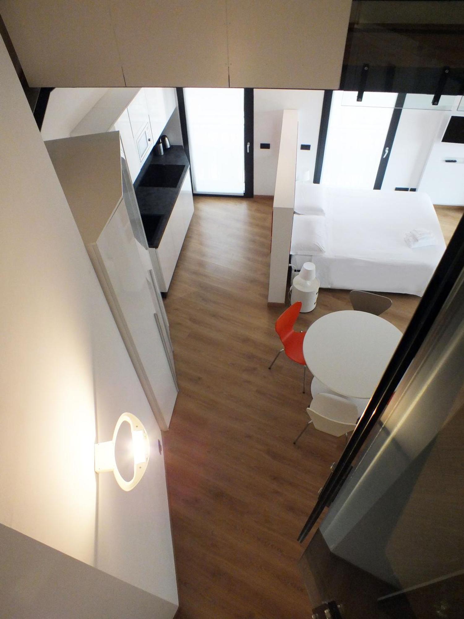 Apartahotel Bb Isola Milán