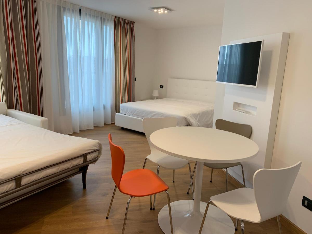 Apartahotel Bb Isola 2*