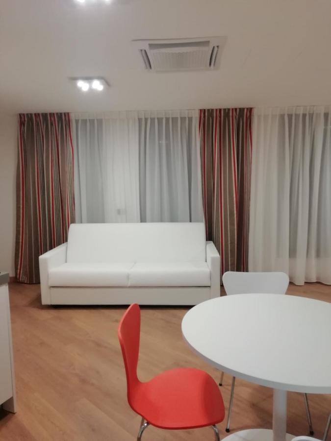 Bb Isola Aparthotel Milano